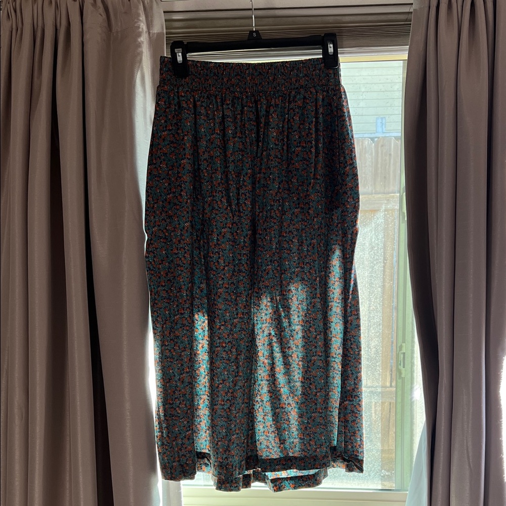 Croft & Barrow Floral Midi Skirt - Black and Red